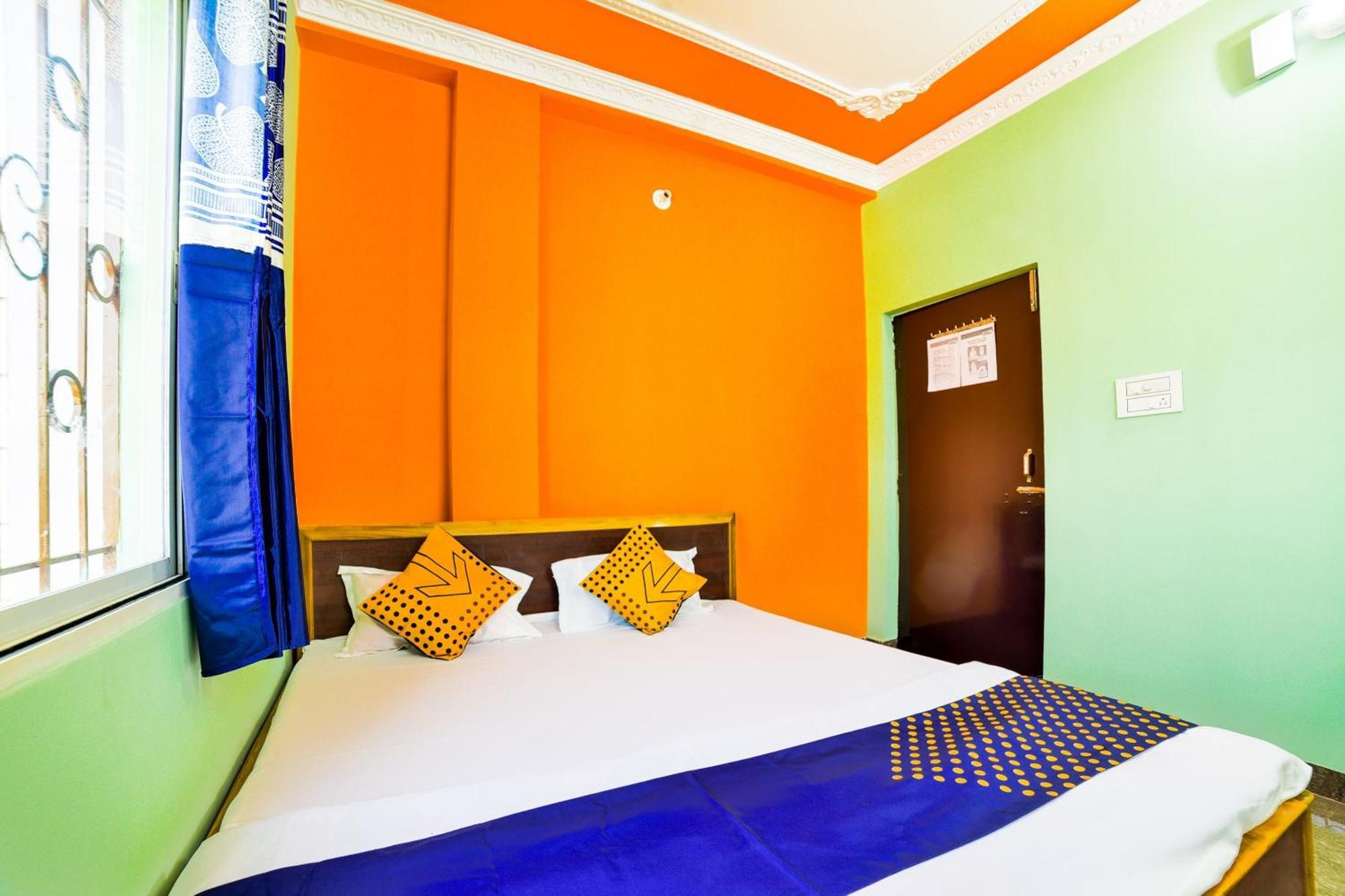 Spot On Devlok Guest House 巴特那 外观 照片