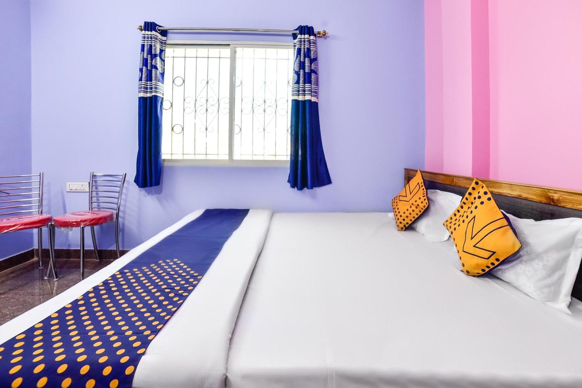 Spot On Devlok Guest House 巴特那 外观 照片